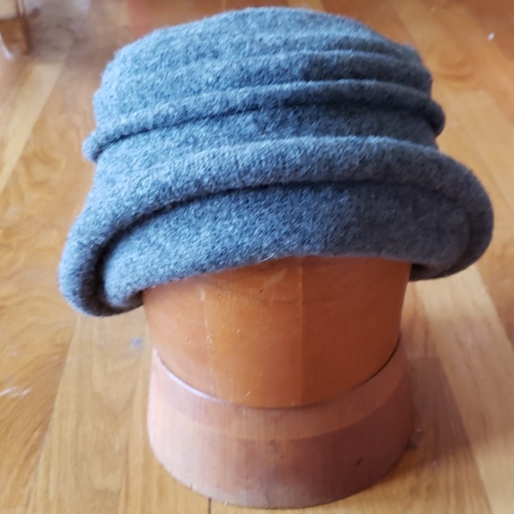 1990's Multiple Style Hat Cloche Beanie Bucket - Picture 5 of 8